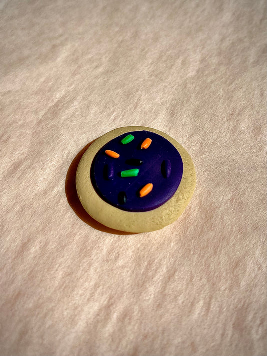 Spooky Sugar Cookie Magnet(Purple)